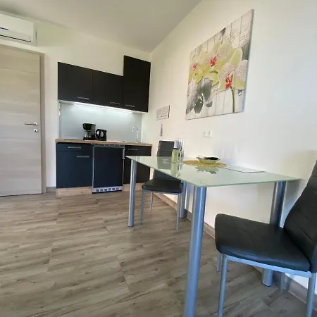 Sabina - Kroatien Apartment Razanac