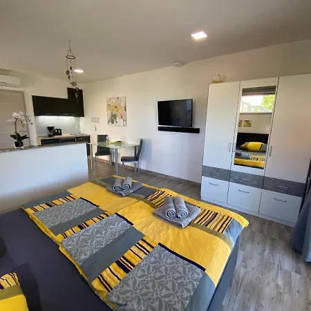 Sabina - Kroatien Apartman Ražanac